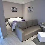 & Lavandula Exclusive Ζαντάρ