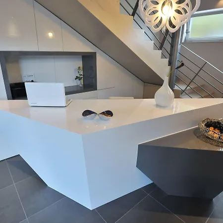 アパートメンツ＆ルームズ ラベンデュラ エクスクルーシブ 4* ザダル