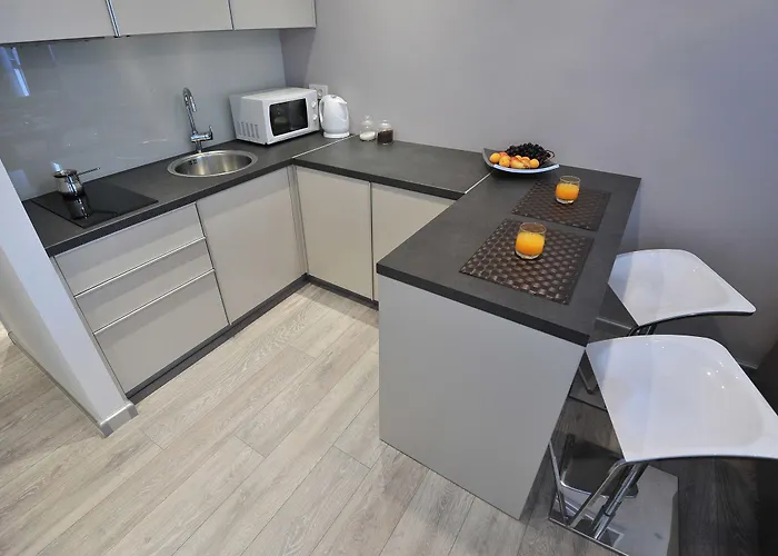 薰衣草专属公寓和客房旅馆 4* 扎达尔