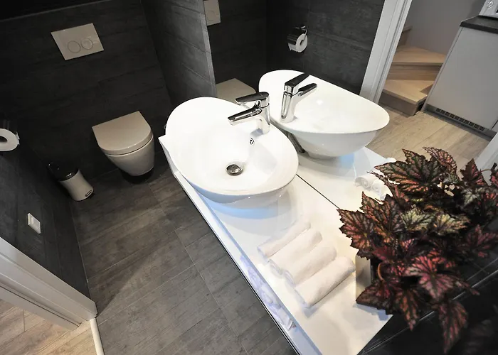 ゲストハウス アパートメンツ＆ルームズ ラベンデュラ エクスクルーシブ