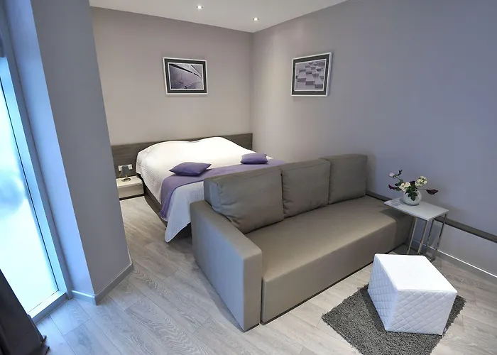 & Lavandula Exclusive Guest house