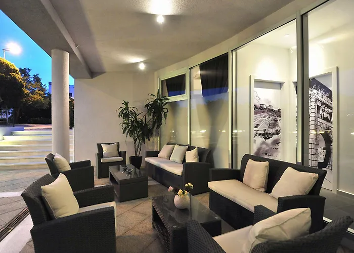 アパートメンツ＆ルームズ ラベンデュラ エクスクルーシブ 4* ザダル